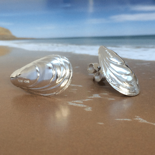 Mussel shell stud earrings