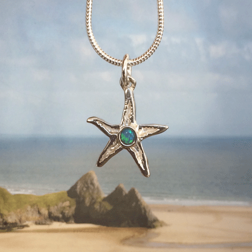 starfsih necklace with opal by Pa-pa