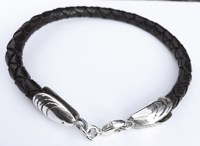 mussel clasp leather band