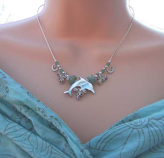 Silver dolphin necklace 